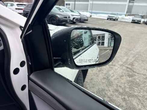 Used 2019 Nissan Murano SV w/ Premium Package image 36