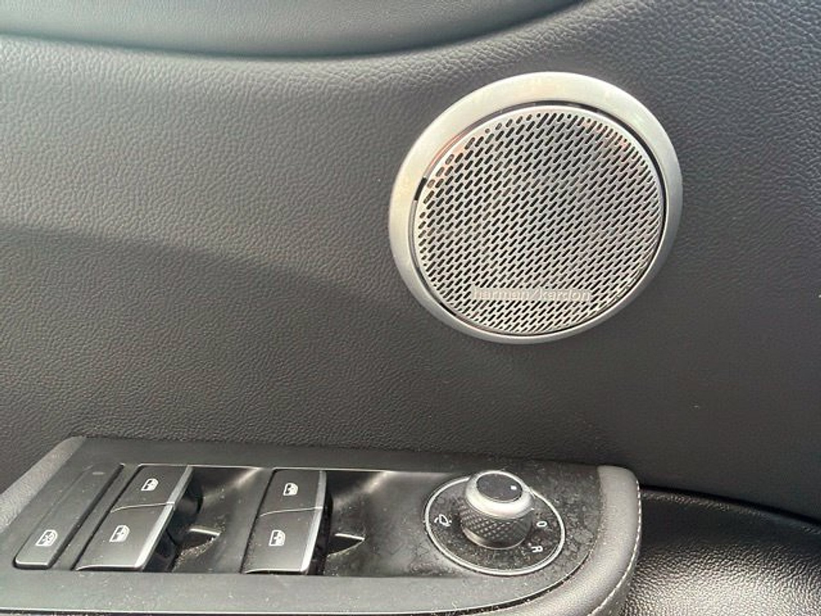 Used 2020 Alfa Romeo Giulia Quadrifoglio RWD image 18