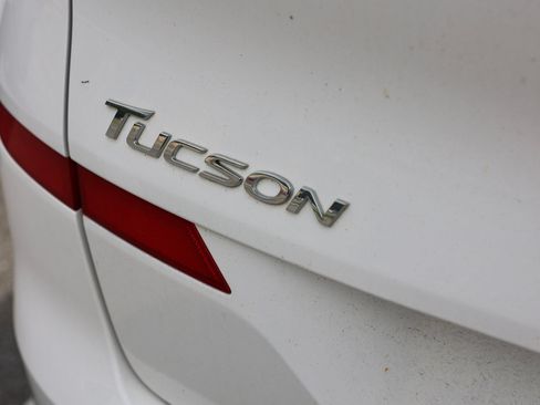 Used 2019 Hyundai Tucson SE AWD/4WD image 6