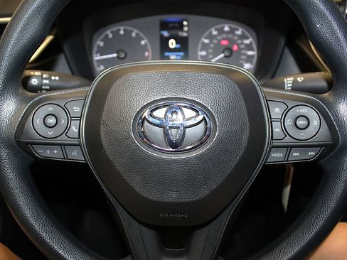 Used 2024 Toyota Corolla LE FWD image 11