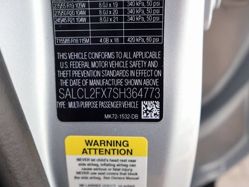 Used 2025 Land Rover Discovery Sport Dynamic SE AWD/4WD image 40