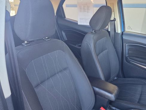 Used 2020 Ford EcoSport SE w/ SE Convenience Package image 32