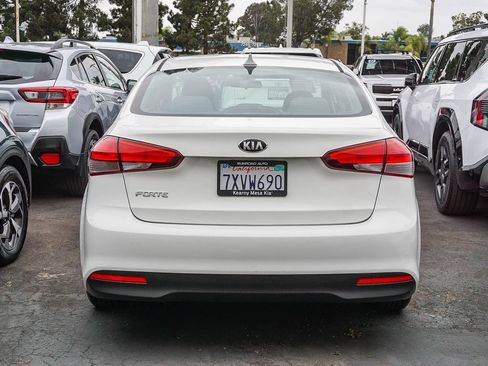 Used 2017 Kia Forte LX FWD image 6