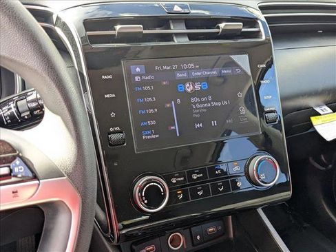 Used 2023 Hyundai Tucson SEL w/ Winter Package image 13