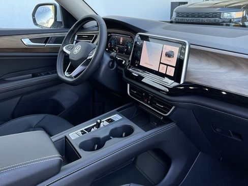 New 2026 Volkswagen Atlas SE image 21