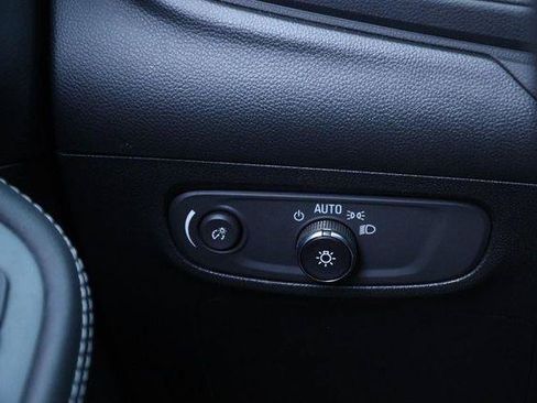 Used 2025 Buick Encore GX Preferred FWD image 18