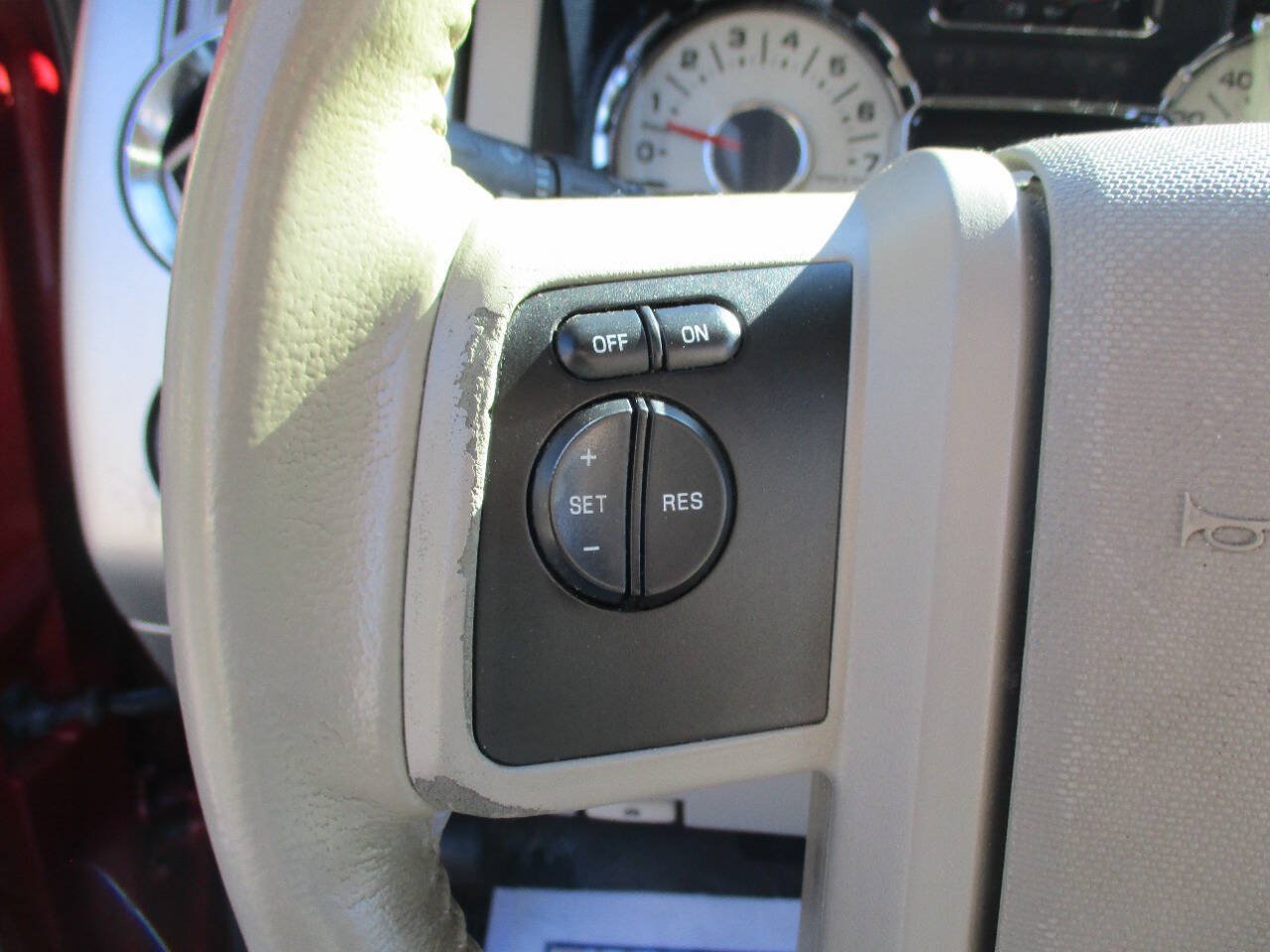 Used 2013 Ford Expedition EL Limited RWD image 14