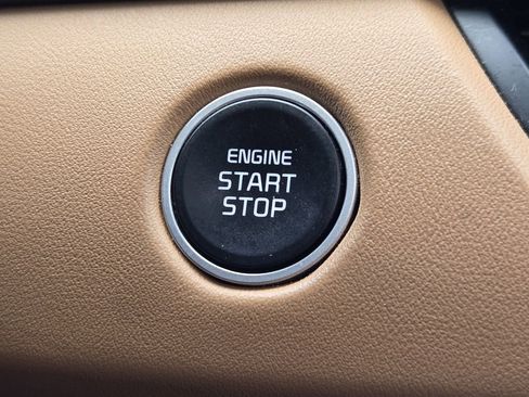 Used 2024 Kia Seltos EX image 30