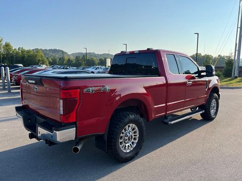 Used 2020 Ford F250 XLT w/ XLT Premium Package AWD/4WD image 3