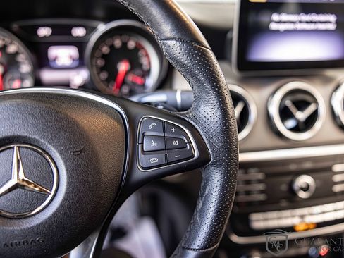 Used 2020 Mercedes-Benz GLA 250 w/ Convenience Package image 24