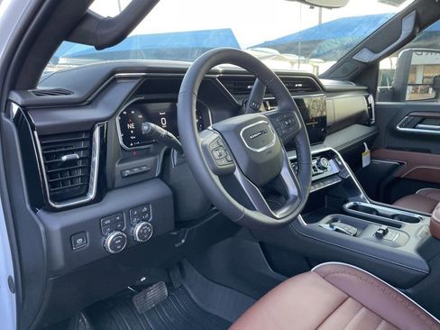 New 2026 GMC Sierra 2500 Denali Ultimate AWD/4WD image 32