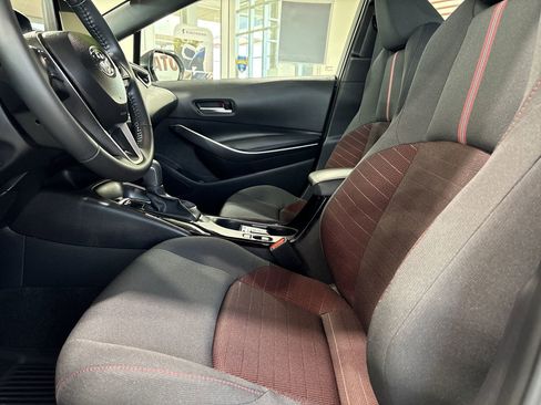 Certified 2025 Toyota Corolla SE w/ Convenience Package image 11