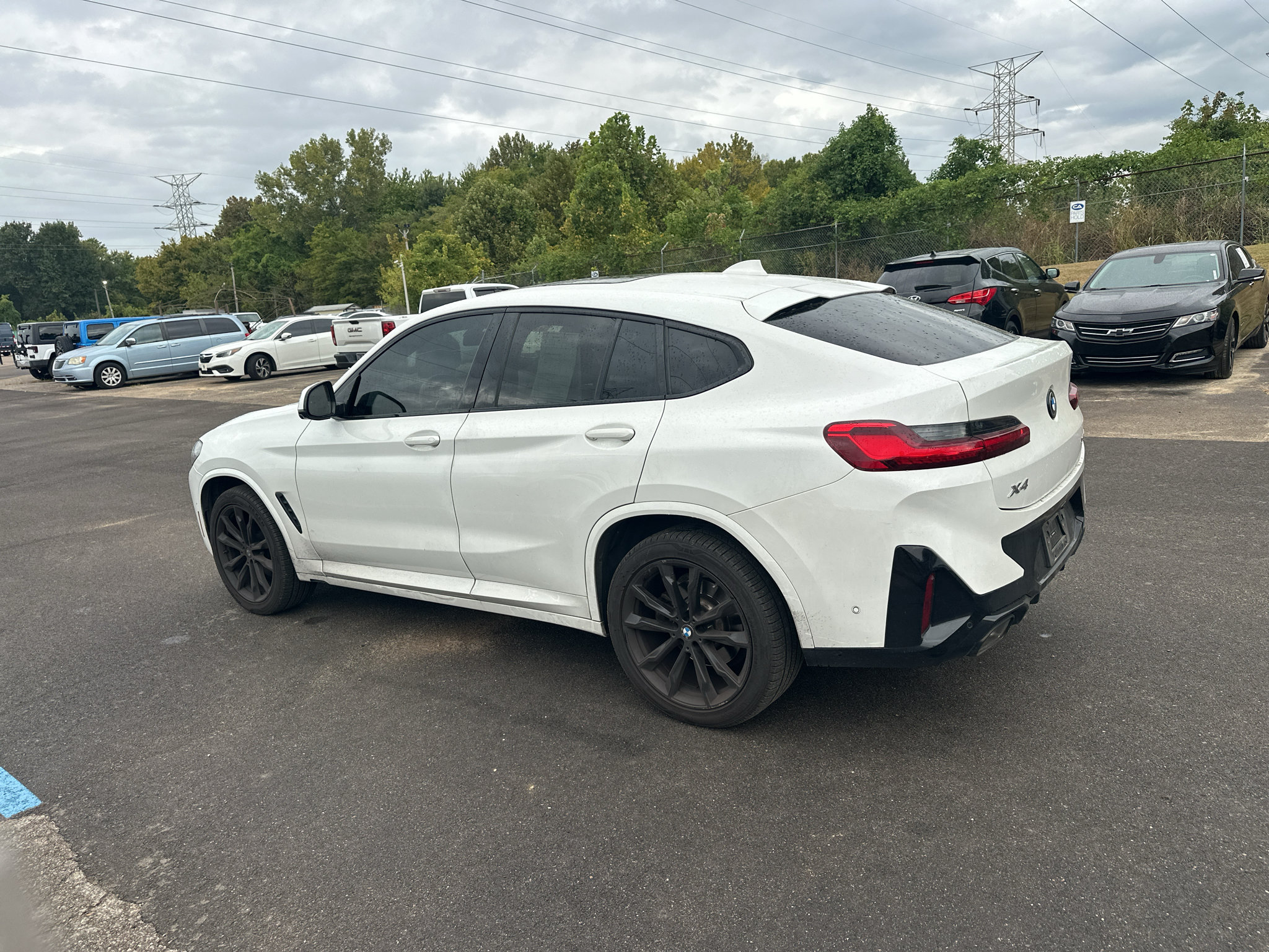 Used 2024 BMW X4 xDrive30i w/ Premium Package AWD/4WD image 7