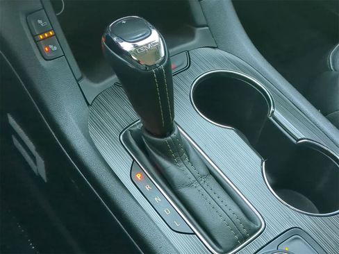 Used 2018 GMC Acadia SLT image 38