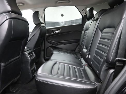 Used 2023 Ford Edge SEL image 11