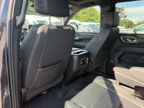 Used 2023 Chevrolet Tahoe LT w/ LT Signature Plus Package AWD/4WD image 31