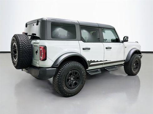 Used 2024 Ford Bronco Wildtrak image 7