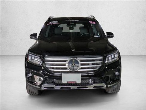 Certified 2025 Mercedes-Benz GLB 250 4MATIC image 2