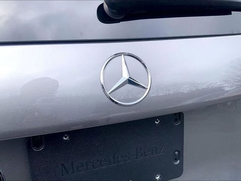 Used 2025 Mercedes-Benz GLB 250 4MATIC image 28