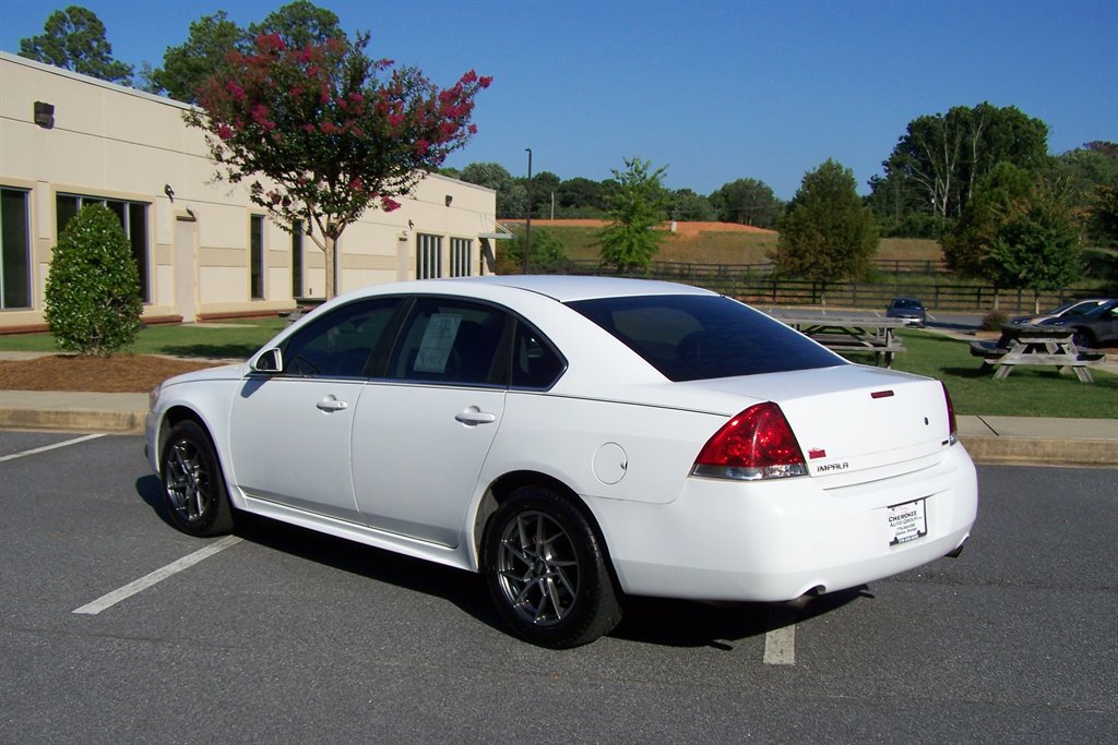 Used 2016 Chevrolet Impala Police FWD image 2