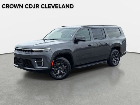 Used 2026 Jeep Grand Wagoneer L Limited w/ 8-Passenger Seating Package AWD/4WD image 1