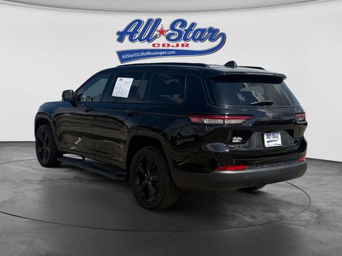 Used 2023 Jeep Grand Cherokee L Laredo AWD/4WD image 5