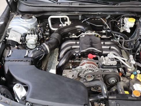 Used 2017 Subaru Outback 3.6R Limited AWD/4WD image 39