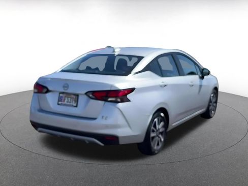 Used 2025 Nissan Versa SV FWD image 13