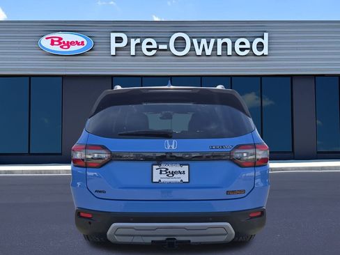 Used 2023 Honda Pilot TrailSport image 6