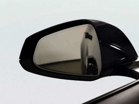 Used 2023 Tesla Model S Standard Range AWD/4WD image 41