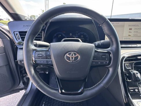 Used 2024 Toyota Mirai w/ Advanced Technology Package image 8