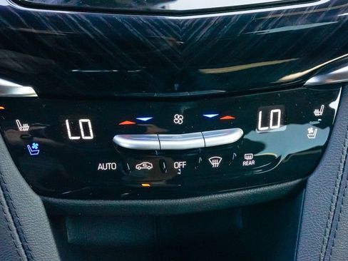 Certified 2025 Cadillac XT6 Premium Luxury w/ Technology Package image 33