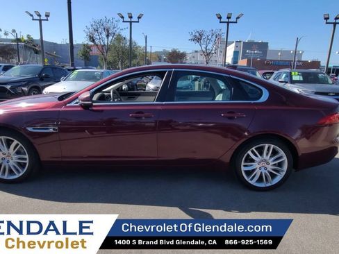 Used 2017 Jaguar XF Prestige image 5