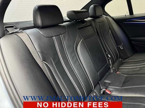 Used 2017 BMW 540i xDrive image 19