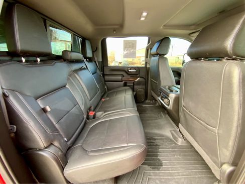 Used 2021 GMC Sierra 3500 SLT w/ SLT Convenience Package image 26