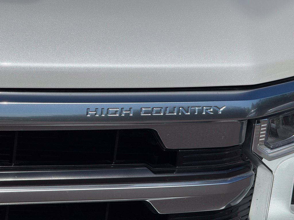 Used 2023 Chevrolet Silverado 1500 High Country w/ Technology Package AWD/4WD image 46