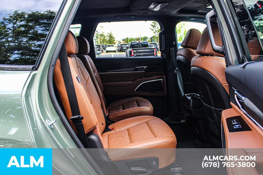 Used 2025 Kia Telluride SX Prestige X-Line AWD/4WD image 17
