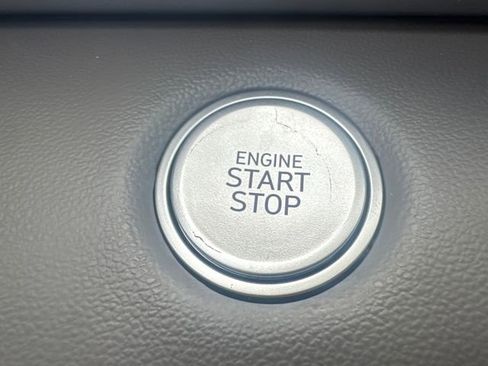 Used 2025 Hyundai Elantra Sport image 32