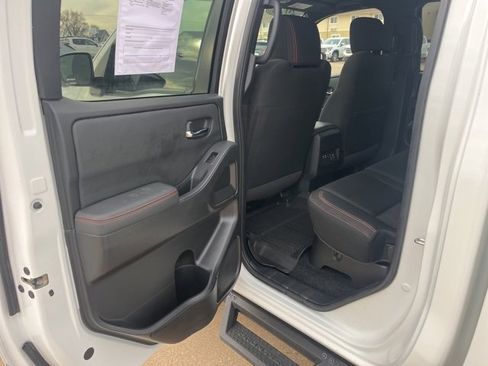 Used 2023 Nissan Frontier PRO-4X w/ Pro Convenience Package image 36