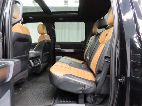 Used 2024 Ford F250 Platinum image 10