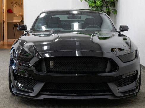 Used 2020 Ford Mustang Shelby GT350 w/ Technology Package image 12