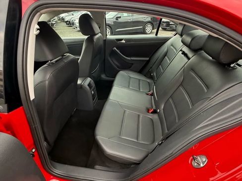 Used 2014 Volkswagen Jetta SE image 24