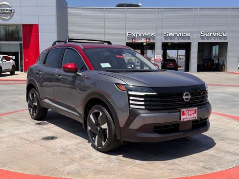 New 2025 Nissan Kicks SR image 2