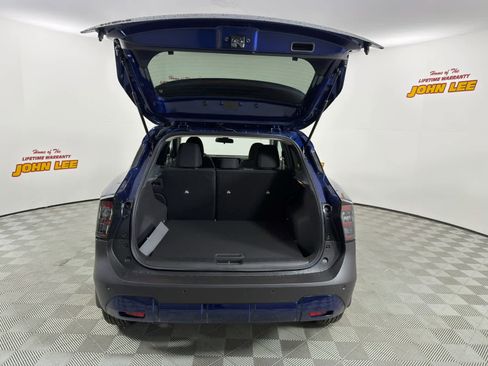 New 2026 Nissan Kicks SV w/ SV Premium Package image 5