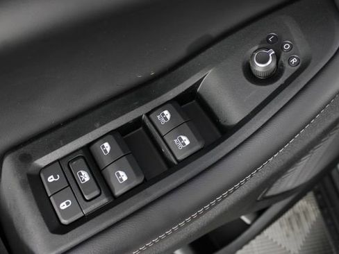 New 2026 Jeep Grand Cherokee Laredo AWD/4WD image 14