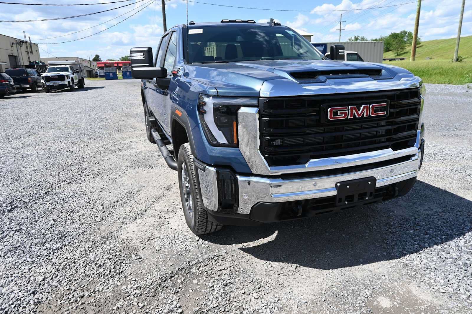 New 2026 GMC Sierra 3500 Pro w/ 1SA Pro Safety Plus Package AWD/4WD image 33