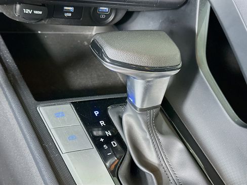 Used 2021 Hyundai Elantra SE image 23