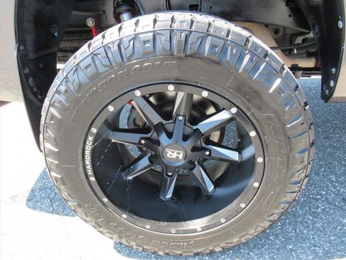 Used 2013 Toyota Tundra 2WD CrewMax w/ SR5 Pkg image 8