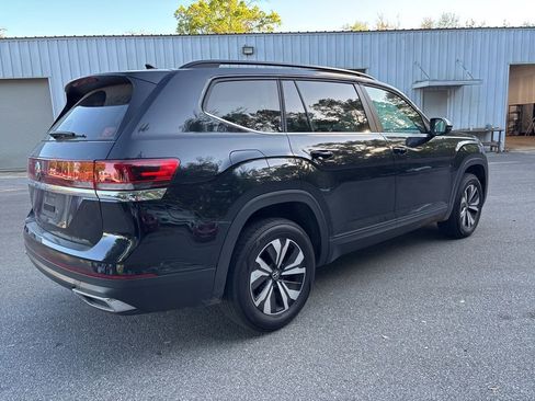 Used 2024 Volkswagen Atlas SE image 21