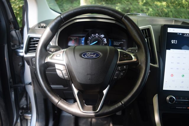 Used 2023 Ford Edge SEL w/ Convenience Package AWD/4WD image 4